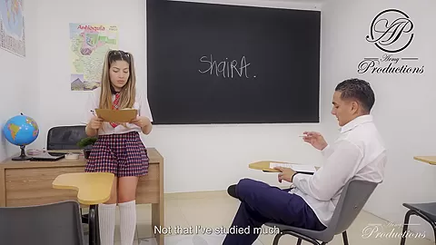 Show Webcam With The Nerd Of The Class - Armyproductions