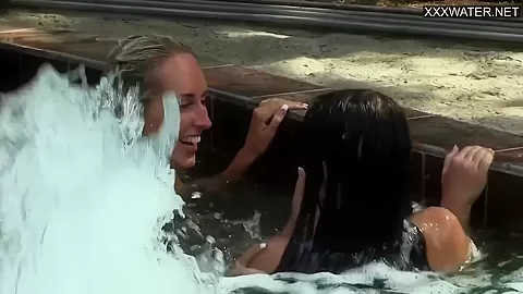 Hot Pornstar - Sexy Girls Eating Pussy By The Pool