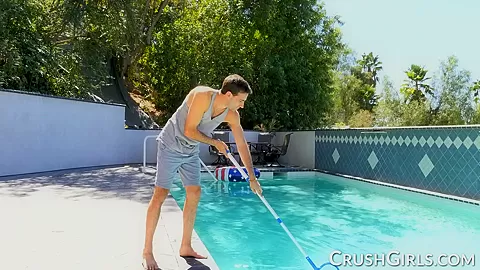 Kenzie and her realtor Diamond fuck the pool guy