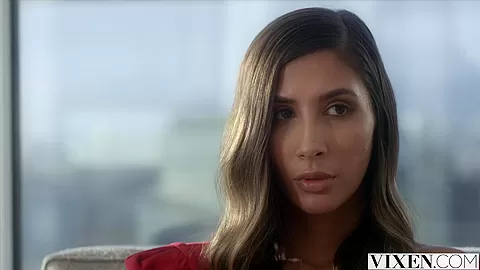 VIXEN Sexy Avery brings Oliver to the edge again & again