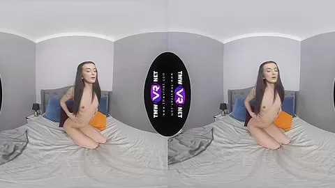 Early riser rubs cunt in bed