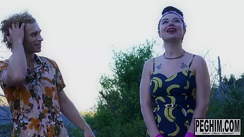 Pegging On Drift Mountain - Sex Movies Featuring Peghim