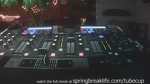 SpringBreakLife Video: Wild Nightclub Sluts