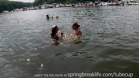 SpringBreakLife Video: Girls On A Boat