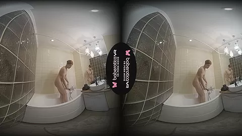 Hot Redhead Goes Intimate In The Tub - BaberoticaVR