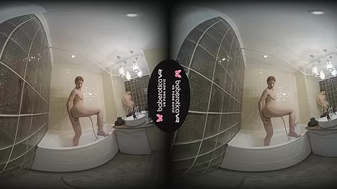Hot Redhead Goes Intimate In The Tub - BaberoticaVR