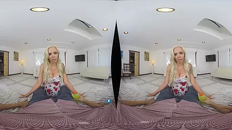 MilfVR - Step mom Knows Best