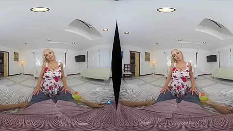 MilfVR - Step mom Knows Best