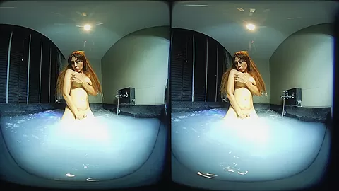 Wet And Sexy In A Bathtub - VRPussyVision