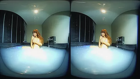 Wet And Sexy In A Bathtub - VRPussyVision