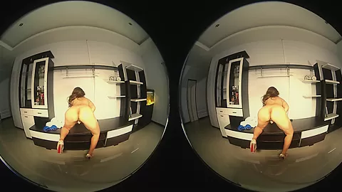 Masturbation And Deep Fingering In Bald Pussy - VRPussyVision