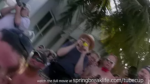 SpringBreakLife Video: Pool Party Chicks