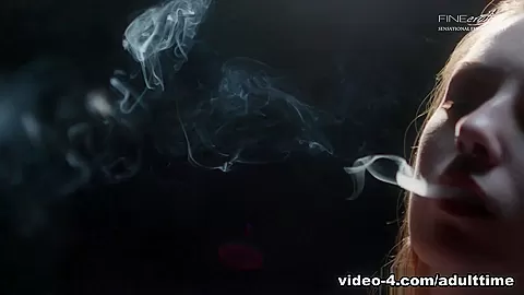 Lilian in Smoking Hot!