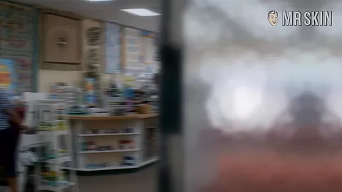 Alison Brie Topless Will Make You Cheese - Mr.Skin