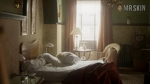 Emma. Period Pieces, Arquette High Beams, & Barrymore's 90s Knockers - Mr.Skin