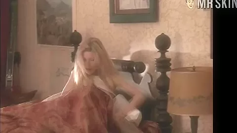 Schumer Pregnancy Boobs and Daryl Hannah's Naughtiest Nudes - Mr.Skin