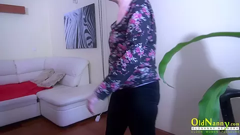 OldNannY Mature Lesbian Toys Masturbation Footage