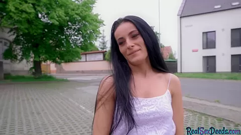 Real european amateur gets doggystyled for cash