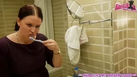 german girlfriend swallow cum
