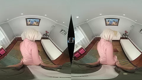 MilfVR - Star Attraction