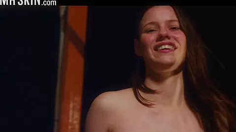 Binge on Lena Headey Naked - Mr.Skin