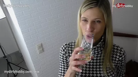 My Dirty Hobby - Blonde MILF in afternoon quick fuck