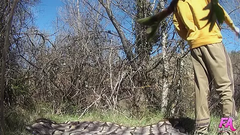 He films his girlfriend and sends us the video