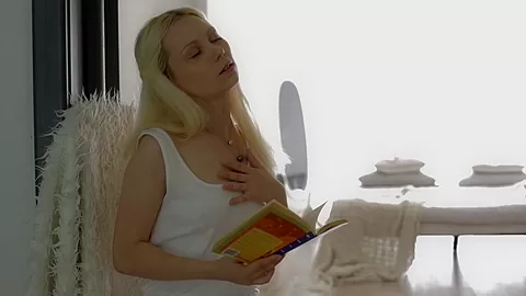 Beautiful sex film with so many pussy licking scenes
