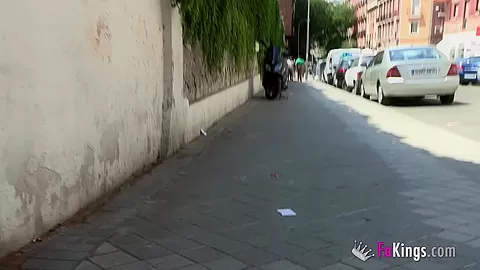 Cleaning lady dreams to fe fucked up her ass