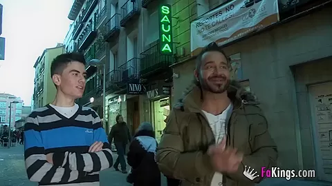 A lesbian, a Gay and Jordi Enp!!