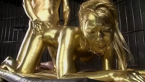 Chained And Fuck In Gold - CosplayInJapan