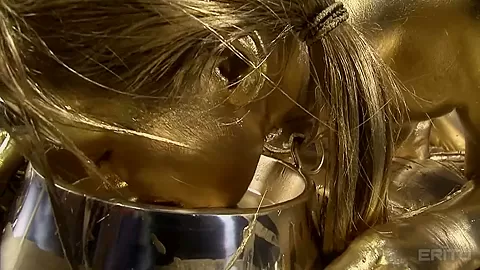Chained And Fuck In Gold - CosplayInJapan