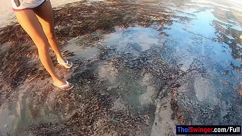 Big ass Thai amateur girlfriend horny sex after being on a beach