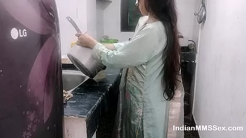 Horny Indian Housewife Homemade Sex Scandal Fucked In Kitchen
