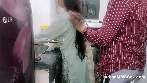Horny Indian Housewife Homemade Sex Scandal Fucked In Kitchen