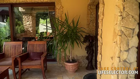 The Motivational Speaker - LifeSelector