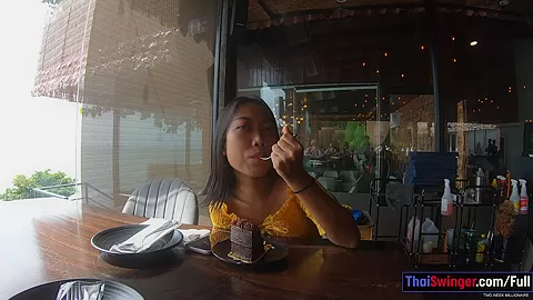 Thai teen amateur girlfriend enjoys her new boyfriends BWC