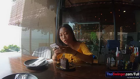 Thai teen amateur girlfriend enjoys her new boyfriends BWC