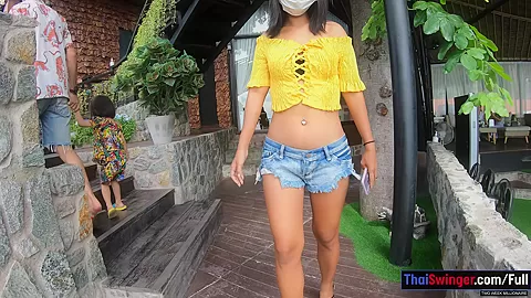Thai teen amateur girlfriend enjoys her new boyfriends BWC