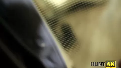 HUNT4K. Raven-haired lassie enjoys pussy-drilling for big cash
