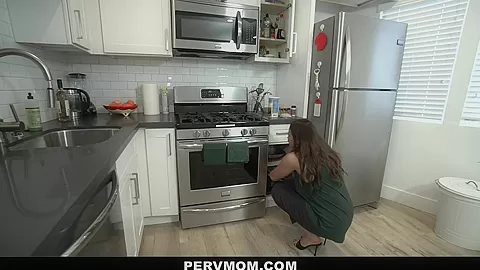 Elexis Morgan in My Not-Quite- Is A Nympho - Pervmom