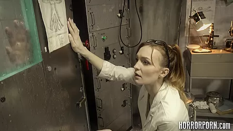 HORRORPORN The beautiful scientist fucked by a monster