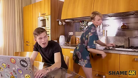 SHAME4K. Mature cougar worked well when she agreed to have sex