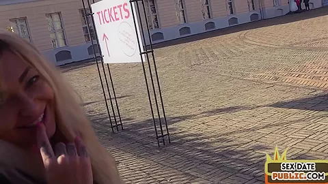 Picked up bimbo gets nailed after being hooked up