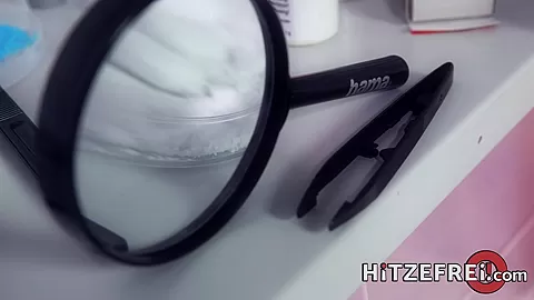 Red Super Dildo For Doctor Blow&rsquo;s Birthday - Hitzefrei