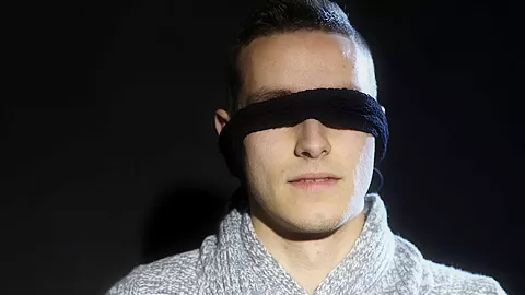 Blindfolded Fucking Hot Threesome - Porncz