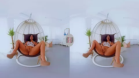 Claudia's Big Booty Call