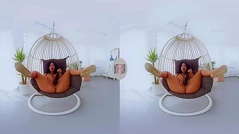 Claudia's Big Booty Call