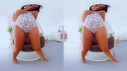Claudia's Big Booty Call