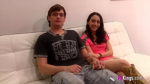 He sells his girlfriend to none other than Jordi!!